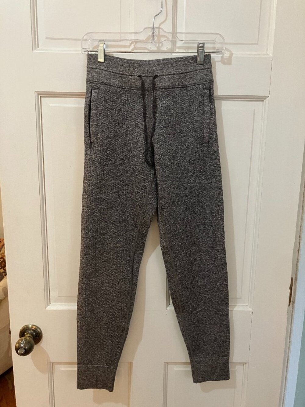 Lululemon Engineered Warmth Relaxed Fit Jogger Full Length - Grey